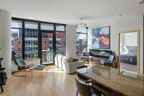 215 10th Avenue S #703, Minneapolis, MN 55415