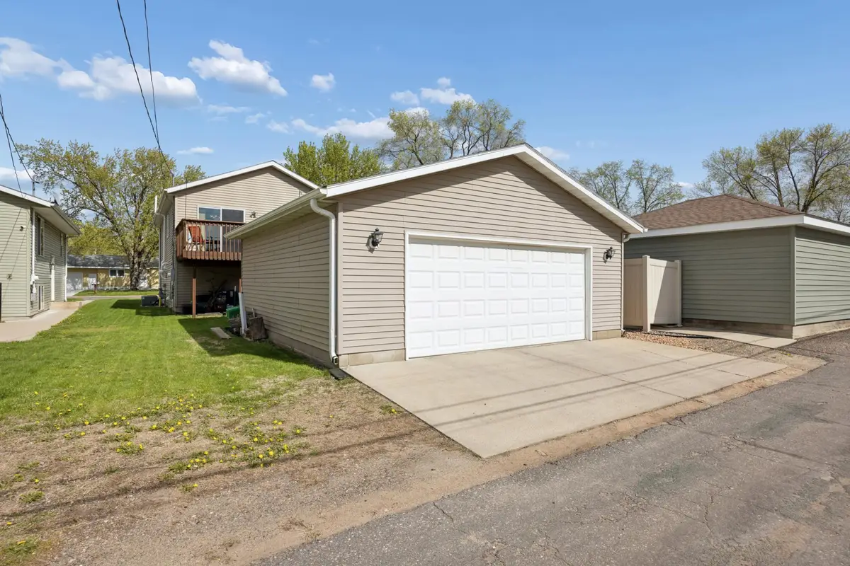 1043 35th Avenue N, Saint Cloud, MN 56303 - #1