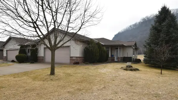 673 Crimson Way, Lake City, MN 55041