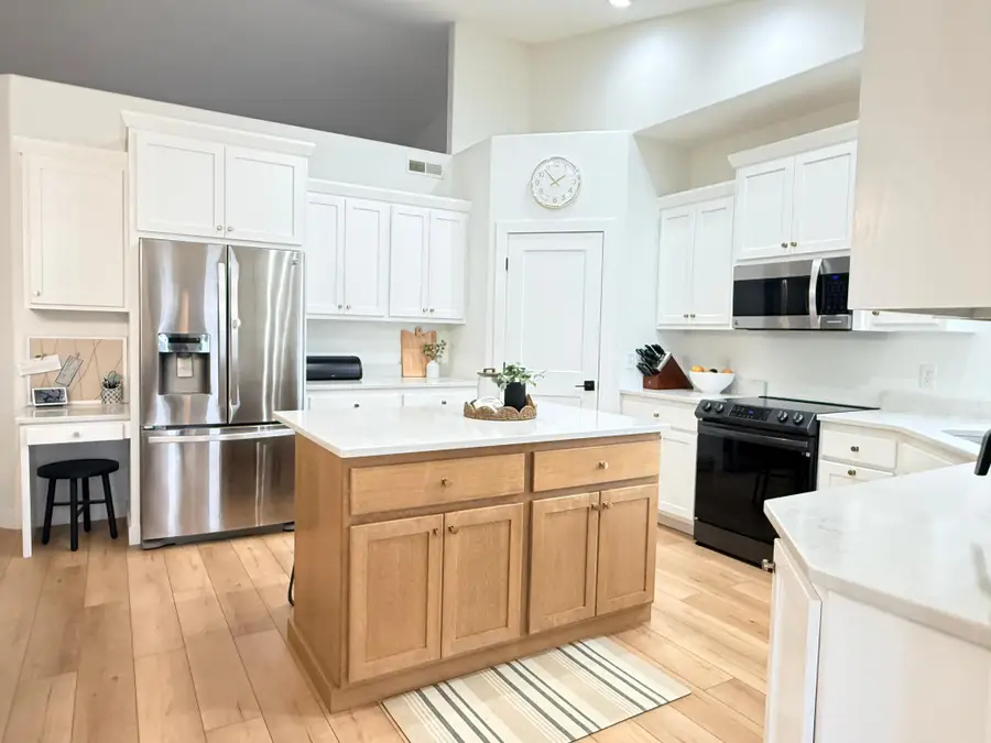 707 43rd Avenue S, Moorhead, MN 56560 - #2