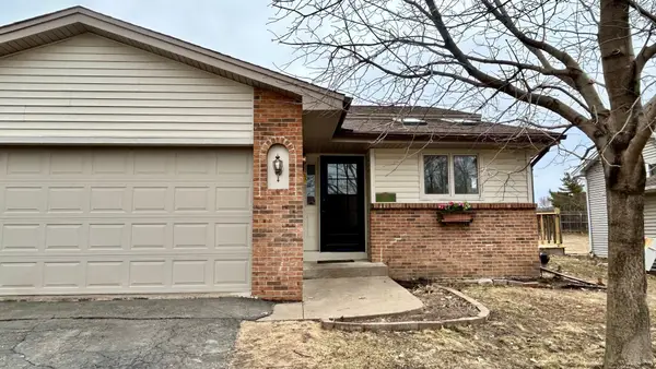 14135 Kipling Avenue S, Savage, MN 55378