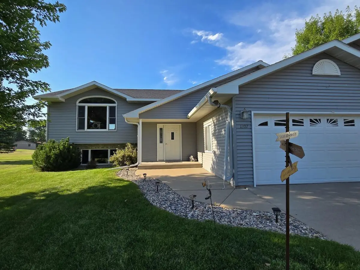 1207 Greenfield Avenue, Fergus Falls, MN 56537 - #1
