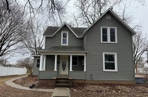 590 Franklin Street W, Wells, MN 56097