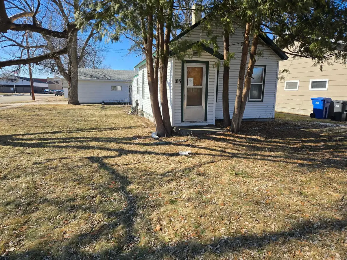 103 3rd Street Ne, Barnesville, MN 56514 - #1
