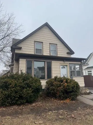 216 5th Avenue S, South Saint Paul, MN 55075 - #1