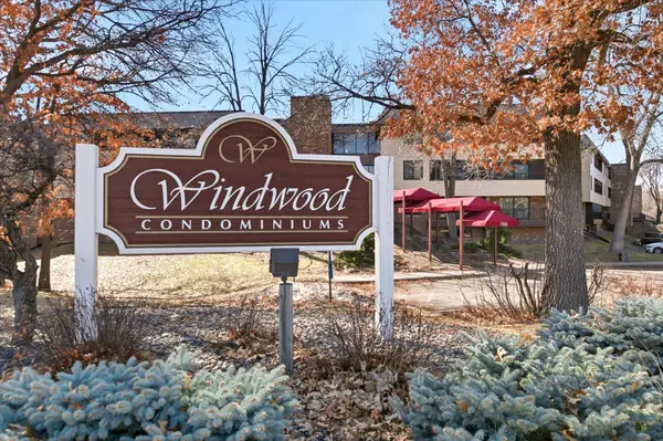 7500 Cahill Road #215C, Edina, MN 55439