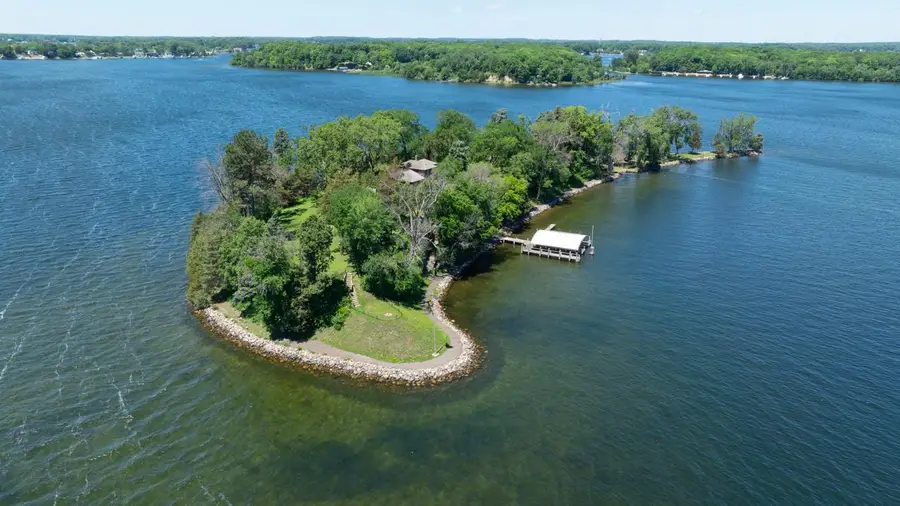 1000 Gale Island, Shorewood, MN 55331 - #3