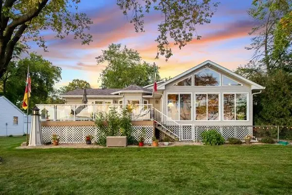 8839 N Shore Trail N, Forest Lake, MN 55025