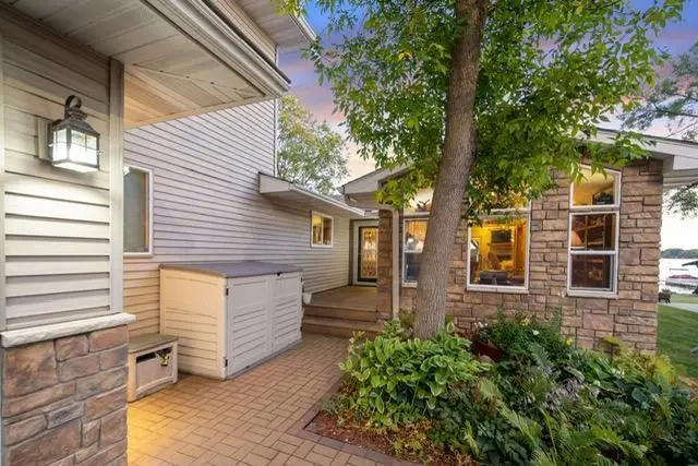 8839 N Shore Trail N, Forest Lake, MN 55025 - #2