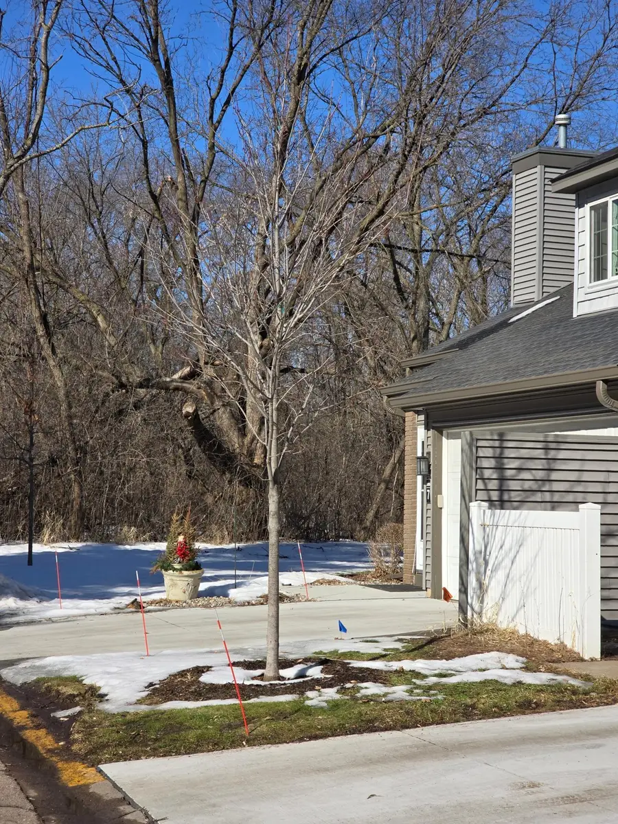 9935 Russell Avenue N #7, Brooklyn Park, MN 55444 - #2