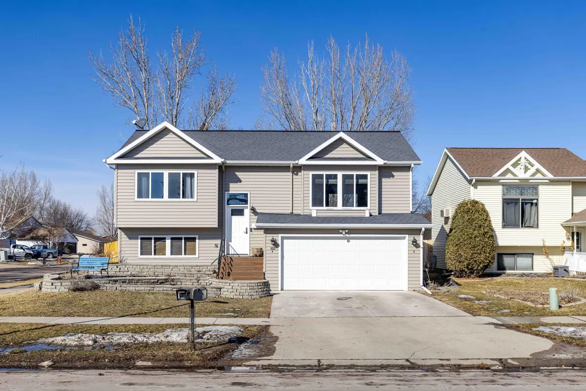 1625 35th Avenue S, Fargo, ND 58104 - #1