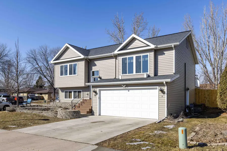 1625 35th Avenue S, Fargo, ND 58104 - #3