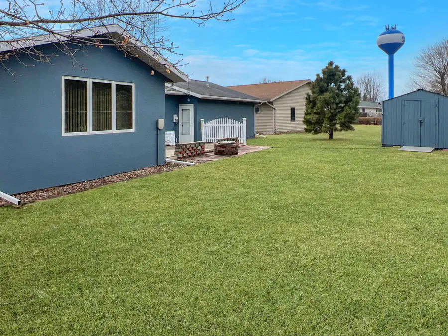 818 E 2nd Street N, Truman, MN 56088 - #3