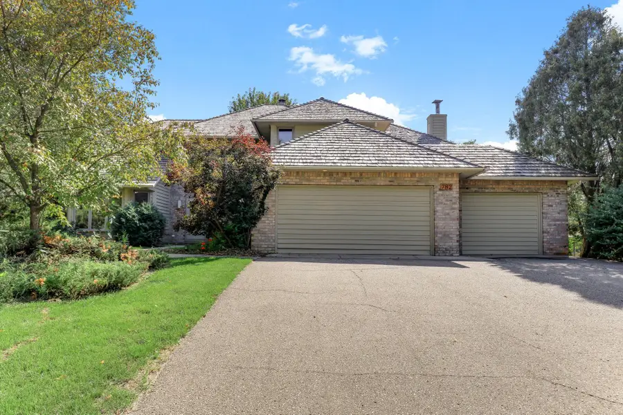 782 Evergreen Knolls, Mendota Heights, MN 55118 - #2