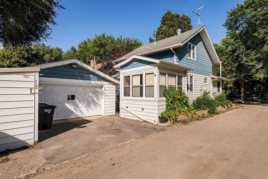 1364 12th Avenue S, Fargo, ND 58103 - #3