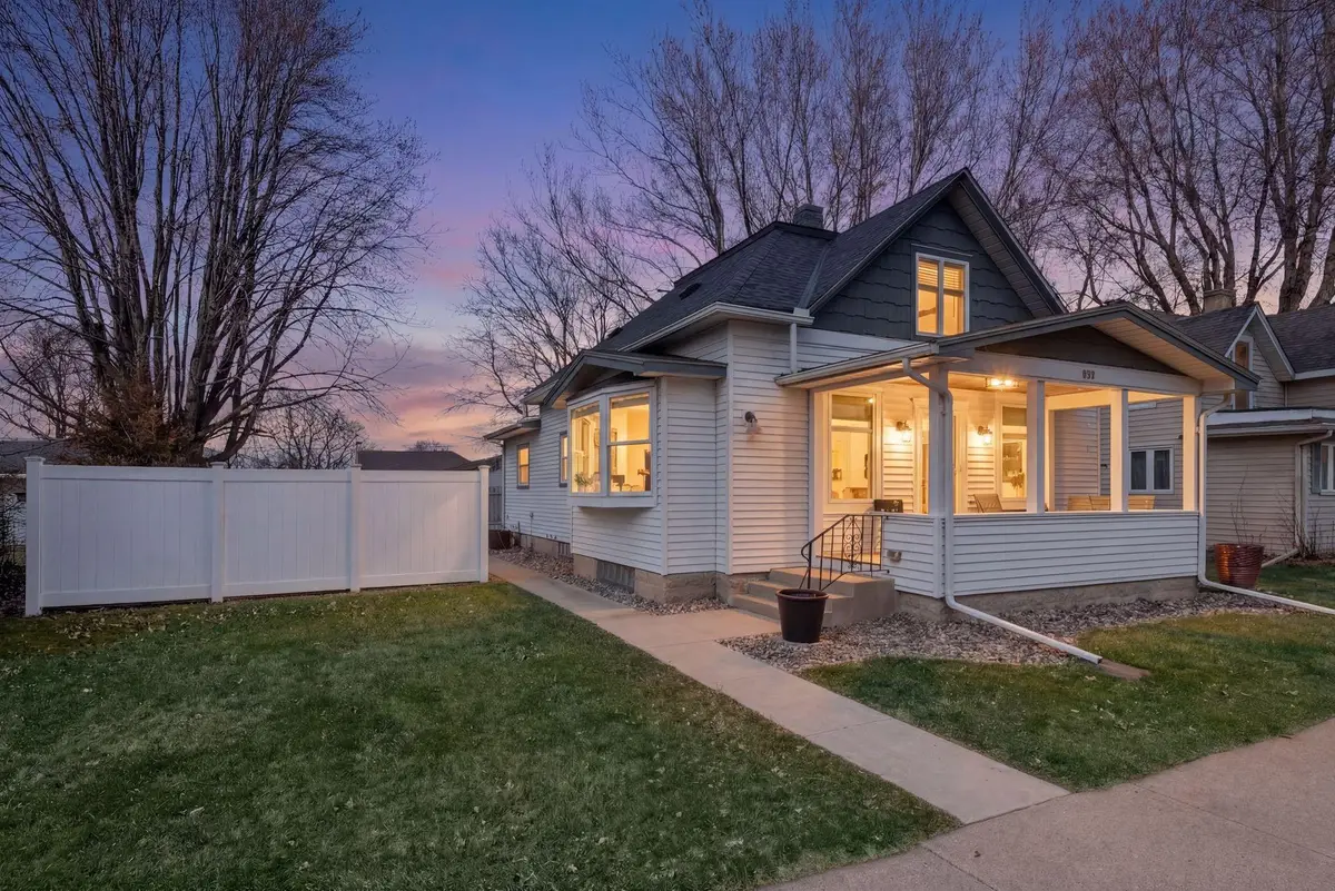 208 E 1st Street, Waconia, MN 55387 - #1