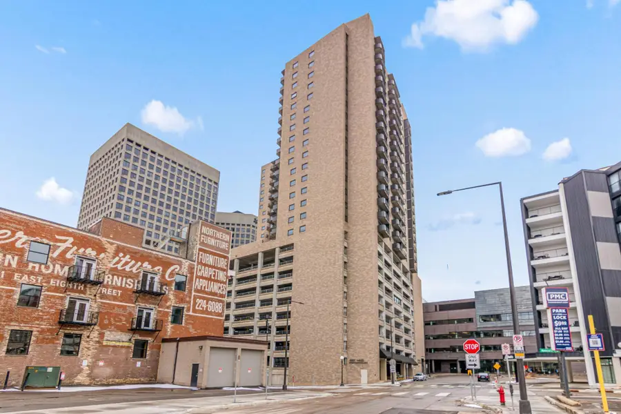 66 9th Street E #1910, Saint Paul, MN 55101 - #2