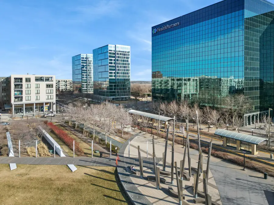 8161 33rd Avenue S #1401, Bloomington, MN 55425 - #2