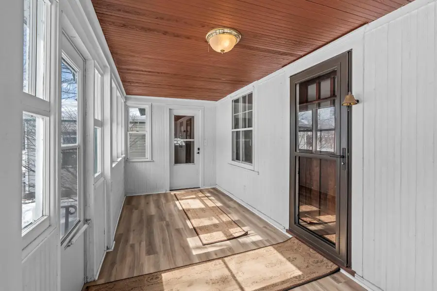 1083 Gordon Avenue, Maplewood, MN 55109 - #3