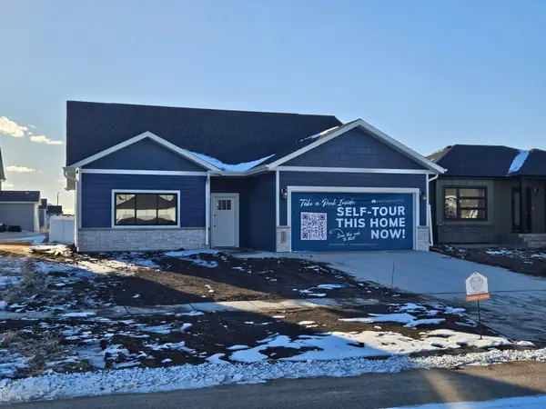 7361 26 Street S, Fargo, ND 58104