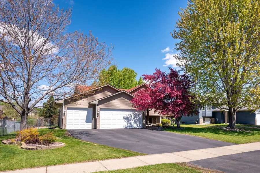 7224 Setzler Parkway, Brooklyn Park, MN 55445 - #2