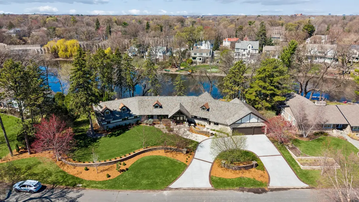 4812 W Sunnyslope Road, Edina, MN 55424 - #1