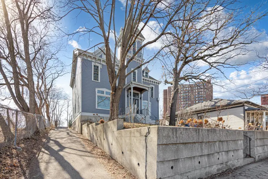 307 Walnut Street #5, Saint Paul, MN 55102 - #3