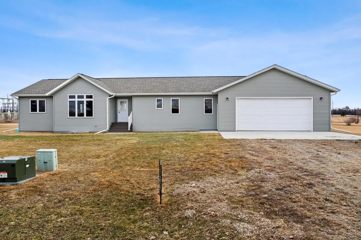 220 Lylac Circle, Forman, ND 58032 - #1