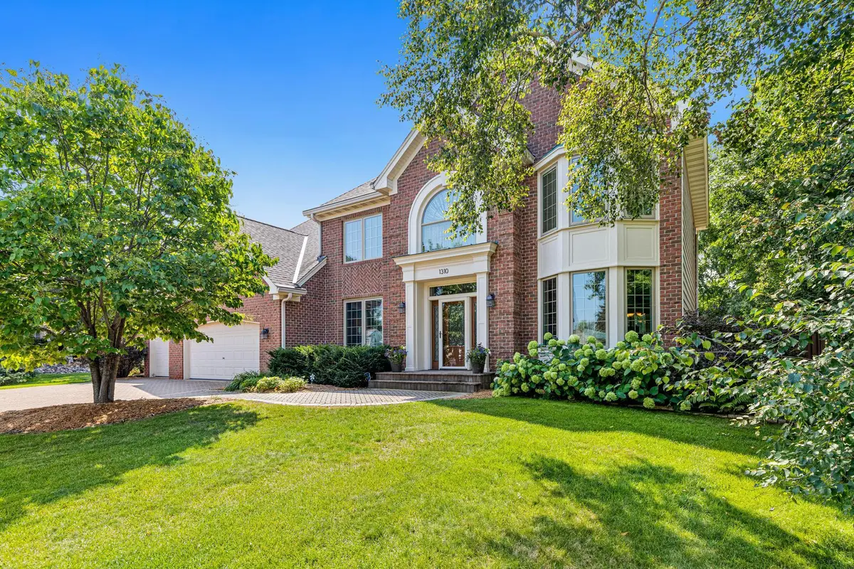 1310 Woodcrest Avenue, Shoreview, MN 55126 - #1