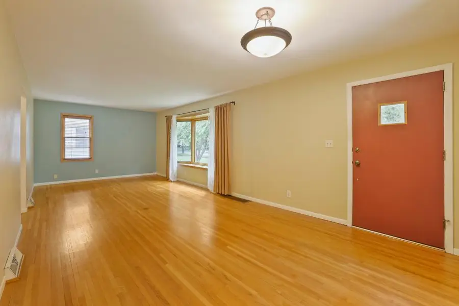 3340 Utah Avenue S, Saint Louis Park, MN 55426 - #3