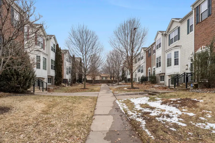 5129 Scott Path, Robbinsdale, MN 55422 - #3