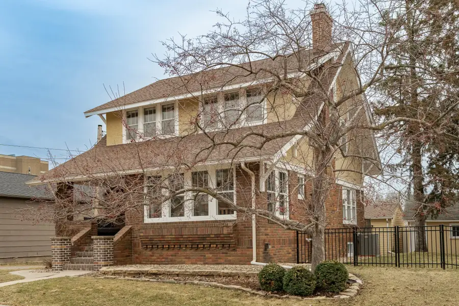 616 5th Avenue Sw, Rochester, MN 55902 - #2