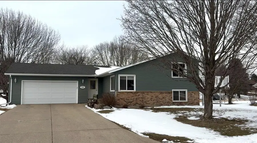 2009 5th Street Ne, Waseca, MN 56093 - #2