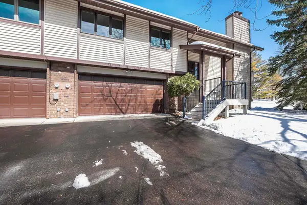 3112 Farnum Drive #A, Eagan, MN 55121