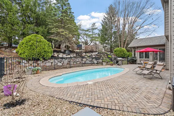 16710 Innsbrook Drive, Lakeville, MN 55044