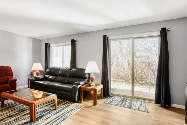 10684 Hummingbird Street Nw, Coon Rapids, MN 55433