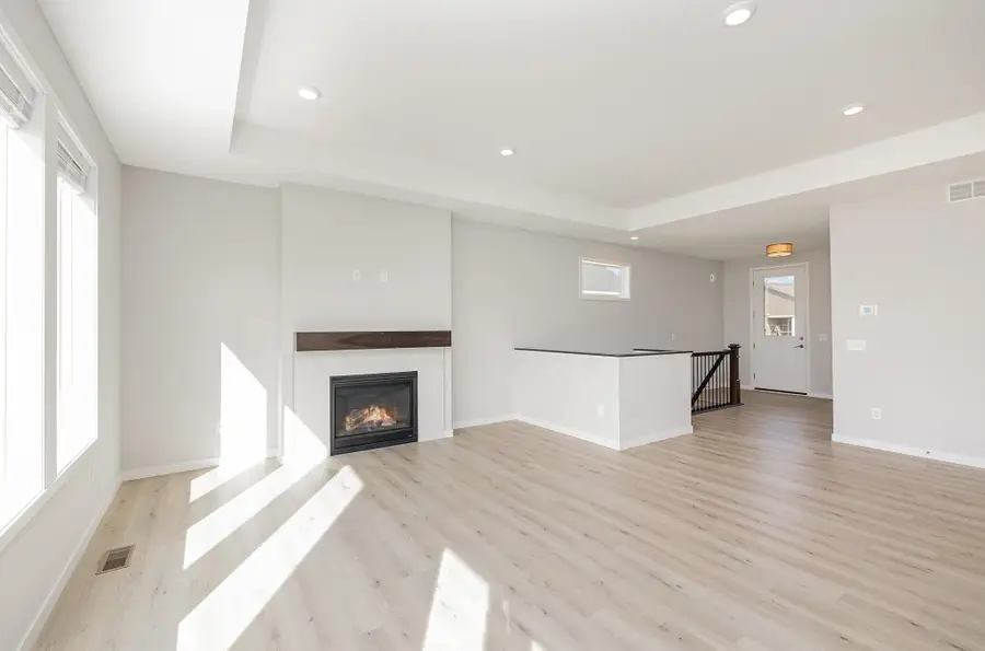 9035 62nd Street S, Cottage Grove, MN 55016 - #3