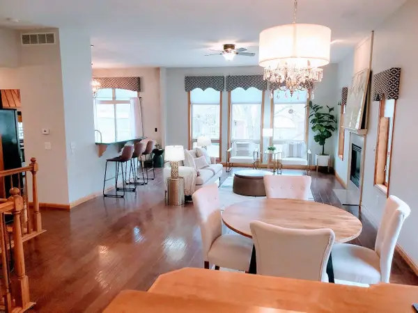 1420 Summit Shores Drive, Burnsville, MN 55306