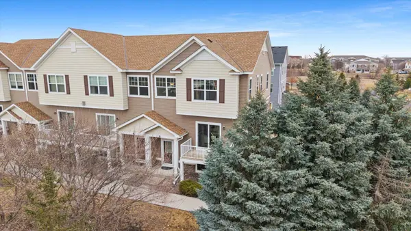 9580 Madison Drive #4, Chanhassen, MN 55317