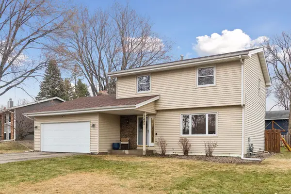 7495 Saratoga Drive, Chanhassen, MN 55317