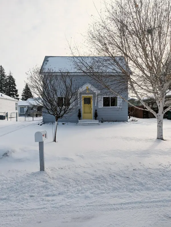 141 5th Avenue N, Casselton, ND 58012