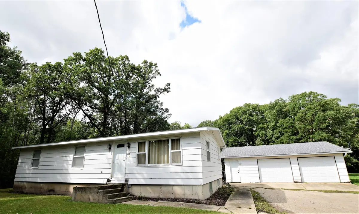 809 11th Avenue Se, Roseau, MN 56751 - #1