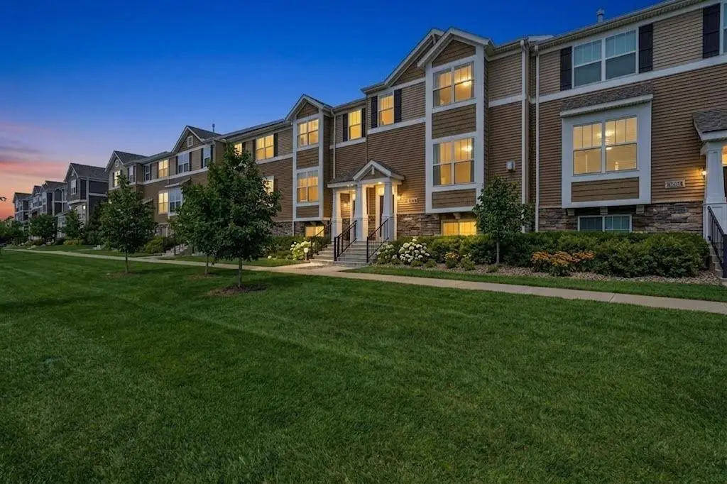 5010 93rd Avenue N, Brooklyn Park, MN 55443 - #1