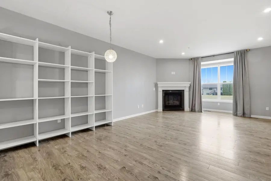 5010 93rd Avenue N, Brooklyn Park, MN 55443 - #3