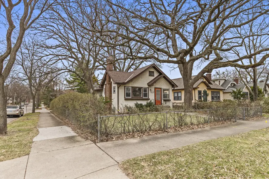 3301 44th Avenue S, Minneapolis, MN 55406 - #2