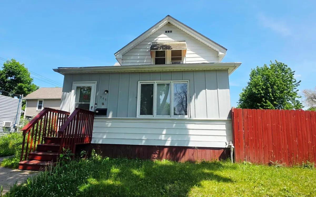 945 Geranium Avenue E, Saint Paul, MN 55106 - #1