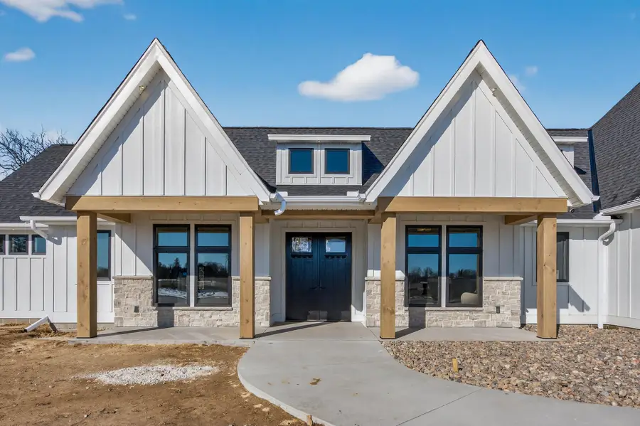 18071 Urbank Street Ne, Ham Lake, MN 55304 - #3