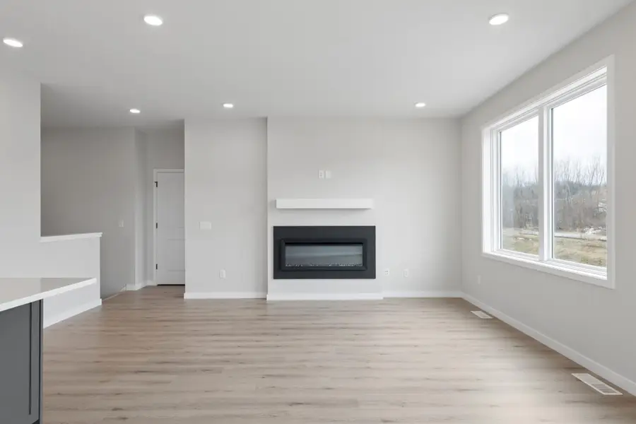 10926 37th Street N, Lake Elmo, MN 55042 - #2