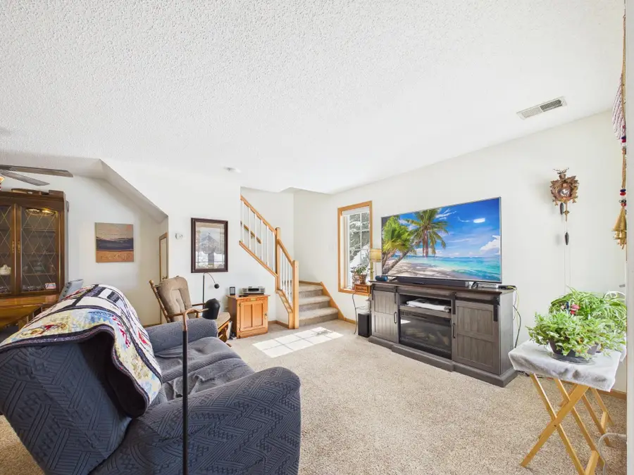 1506 Praha Street Se, New Prague, MN 56071 - #2