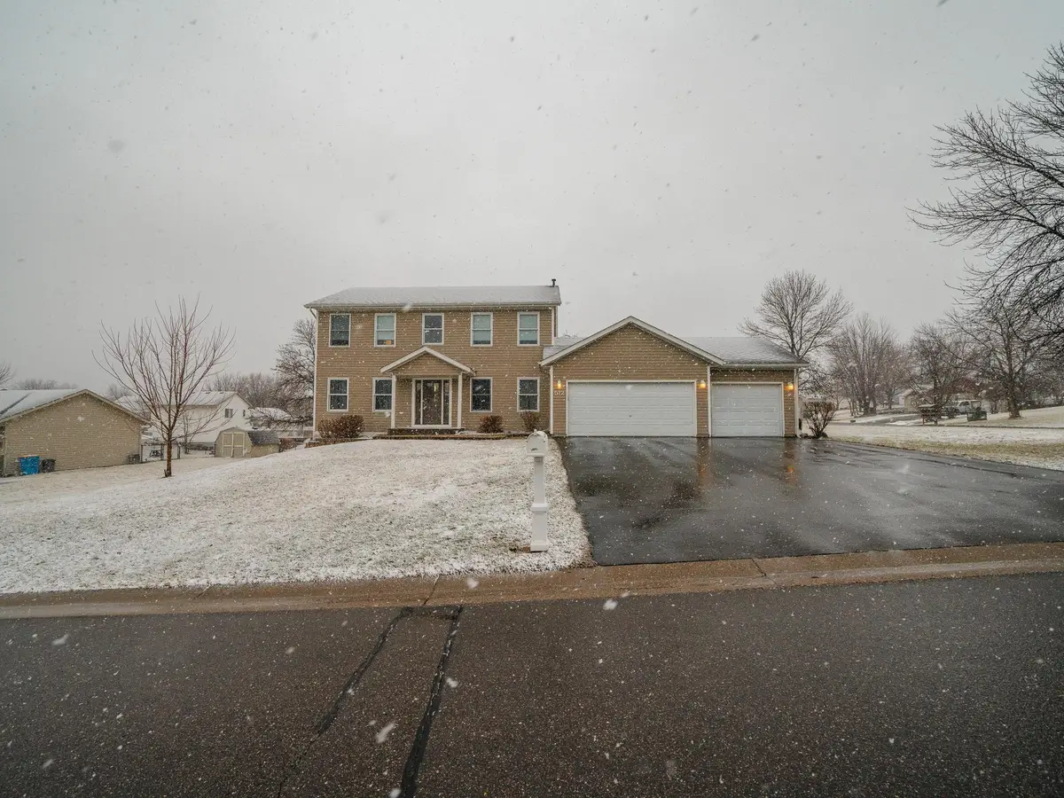 512 Dogwood Avenue Nw, Saint Michael, MN 55376 - #1